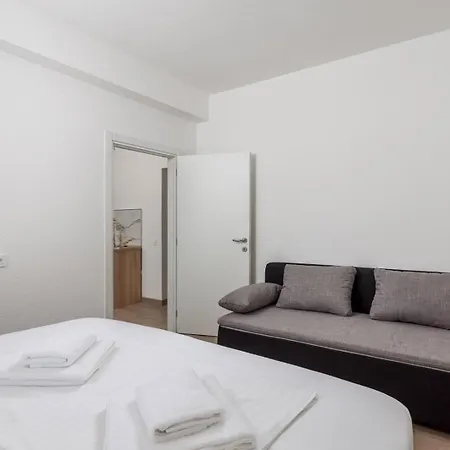 Jadranka Guest house 4*